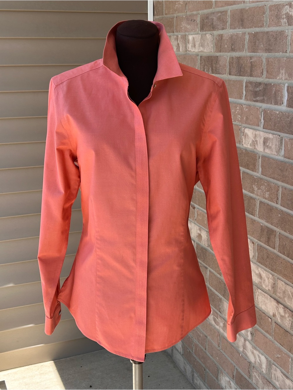 FOXCROFT s12 Button Down-looks NEW-flattering fitted seams-hidden button placket